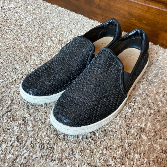 UGG CAS Black Sequin & Stars Slip-on Sneakers Shoes Women’s US Size 9 - Picture 1 of 5